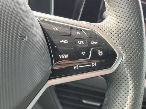 Used 2025 Volkswagen Jetta GLI Autobahn FWD image 28