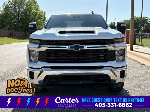 Used 2024 Chevrolet Silverado 2500 LT AWD/4WD image 6