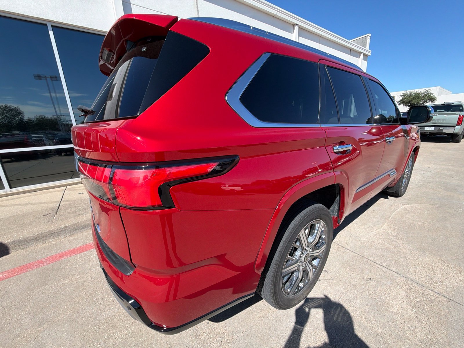 Used 2023 Toyota Sequoia Capstone AWD/4WD image 6