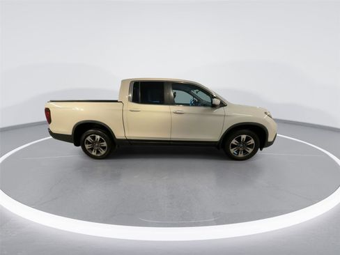 Used 2017 Honda Ridgeline RTL image 8