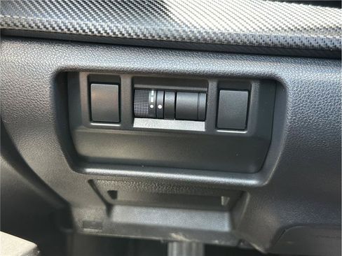 Used 2024 Subaru Crosstrek 2.0i AWD/4WD image 25