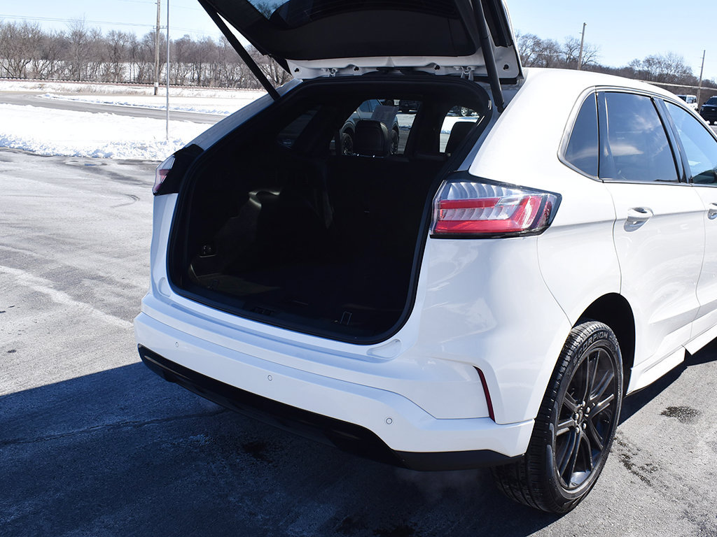 Used 2023 Ford Edge ST-Line AWD/4WD image 26