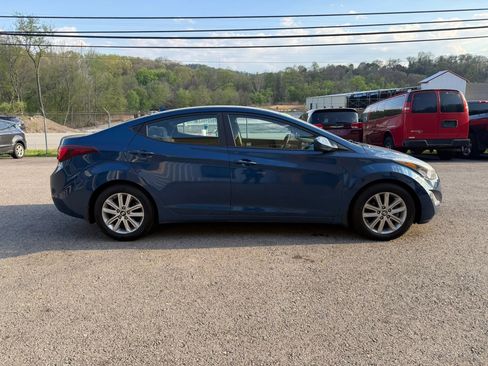 Used 2015 Hyundai Elantra SE w/ Option Group 02 image 4
