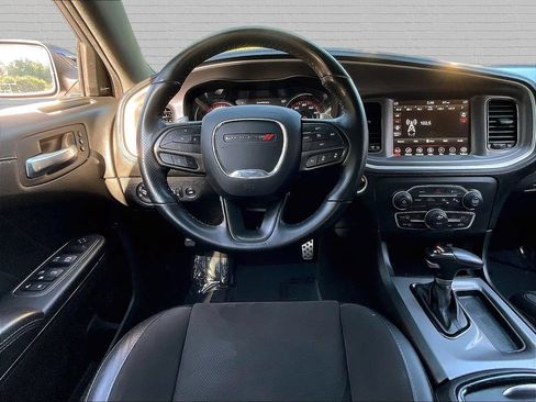 Used 2022 Dodge Charger R/T w/ Plus Group RWD image 7