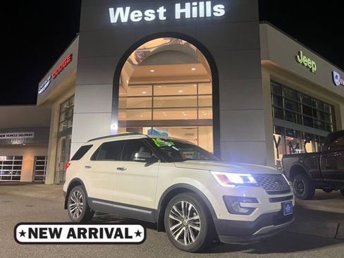 Used 2016 Ford Explorer Platinum image 1