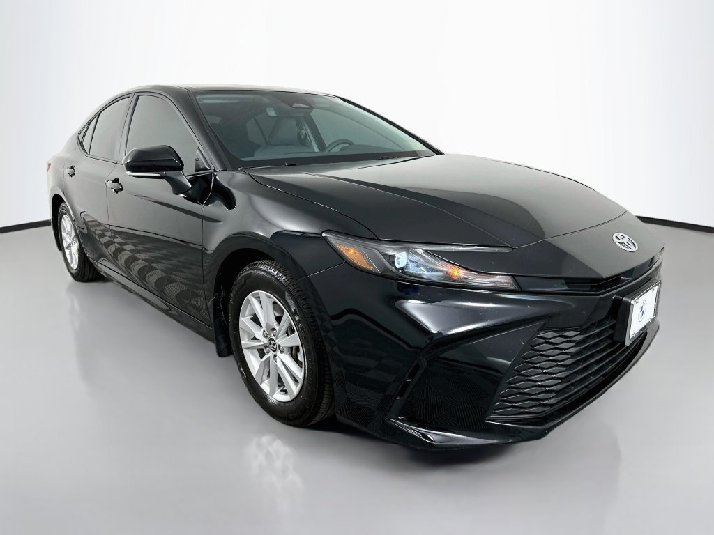 Used 2025 Toyota Camry LE w/ Convenience Package FWD image 3