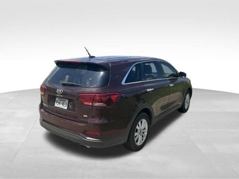Used 2020 Kia Sorento LX AWD/4WD image 3