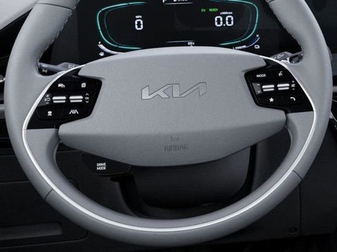 New 2025 Kia Niro EX image 23