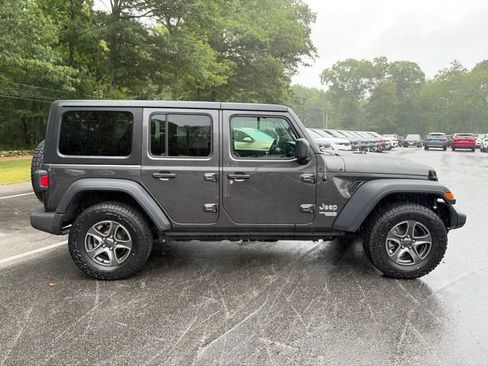 Used 2019 Jeep Wrangler Unlimited Sport S AWD/4WD image 7