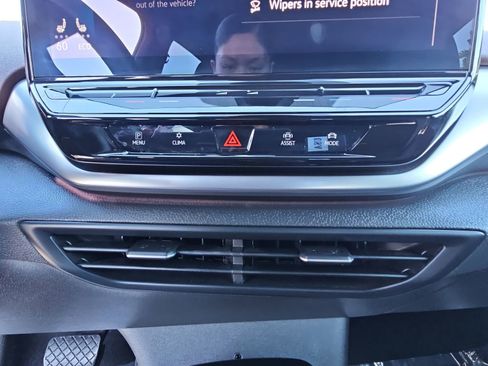 Certified 2022 Volkswagen ID.4 Pro S w/ Gradient Package image 23