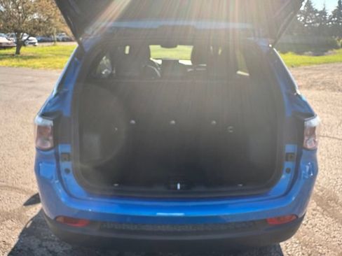 Certified 2025 Jeep Compass Limited AWD/4WD image 17