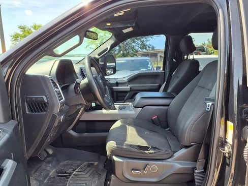 Used 2015 Ford F150 XLT w/ Equipment Group 302A Luxury AWD/4WD image 12