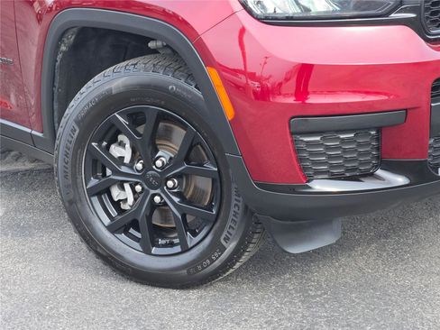 Certified 2024 Jeep Grand Cherokee L Laredo AWD/4WD image 4