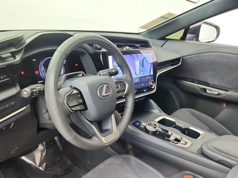 Used 2024 Lexus RZ 450e Premium w/ Accessory Package (Z1) image 18