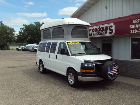 Used 2014 GMC Savana 1500 LT w/ LT Preferred Equipment Group image 2