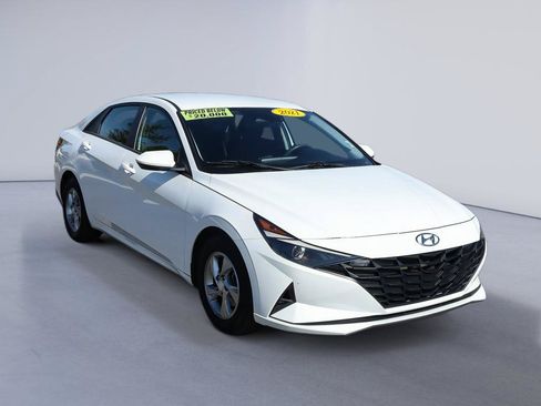 Used 2021 Hyundai Elantra SE FWD image 9