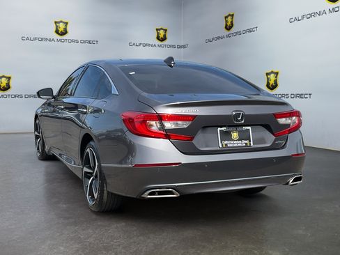 Used 2018 Honda Accord Touring image 7