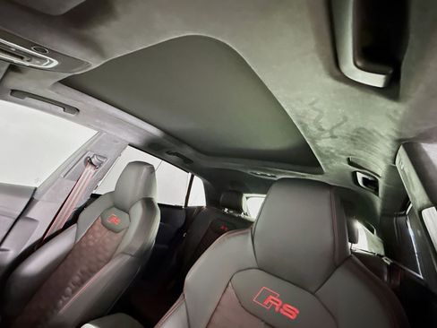 New 2025 Audi RS Q8 performance image 22