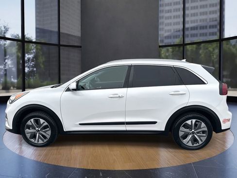 Used 2019 Kia Niro EX image 5