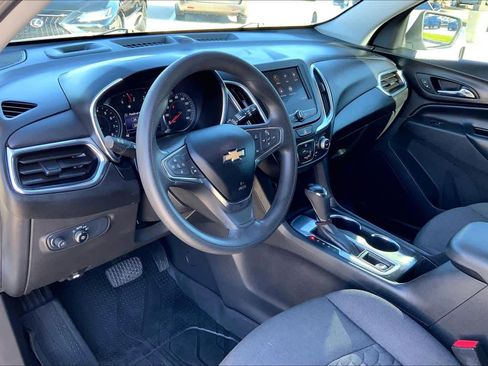 Used 2021 Chevrolet Equinox LT w/ LPO, Floor Liner Package FWD image 28