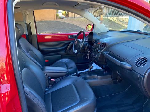 Used 2009 Volkswagen Beetle Coupe image 41