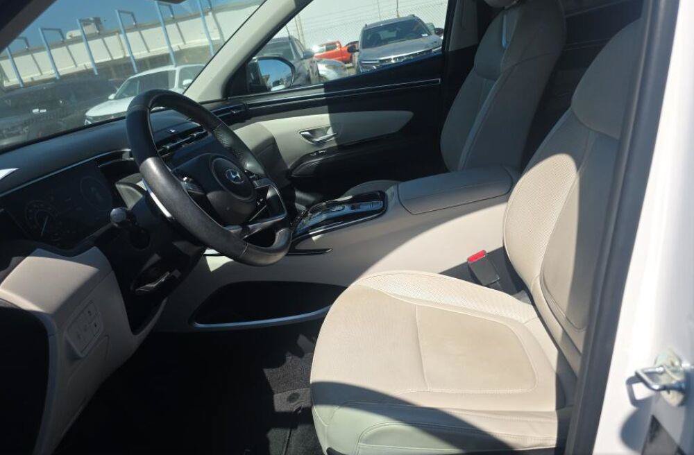 Used 2024 Hyundai Tucson Limited AWD/4WD image 3