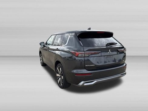 Used 2025 Mitsubishi Outlander SE AWD/4WD image 7