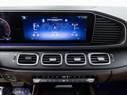 Used 2024 Mercedes-Benz GLS 450 4MATIC w/ AMG Line Exterior image 17