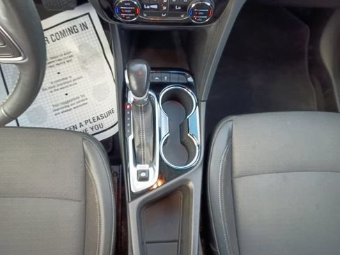 Used 2022 Buick Encore GX Select FWD image 3