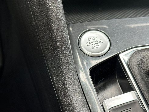 Used 2022 Volkswagen Tiguan S image 24