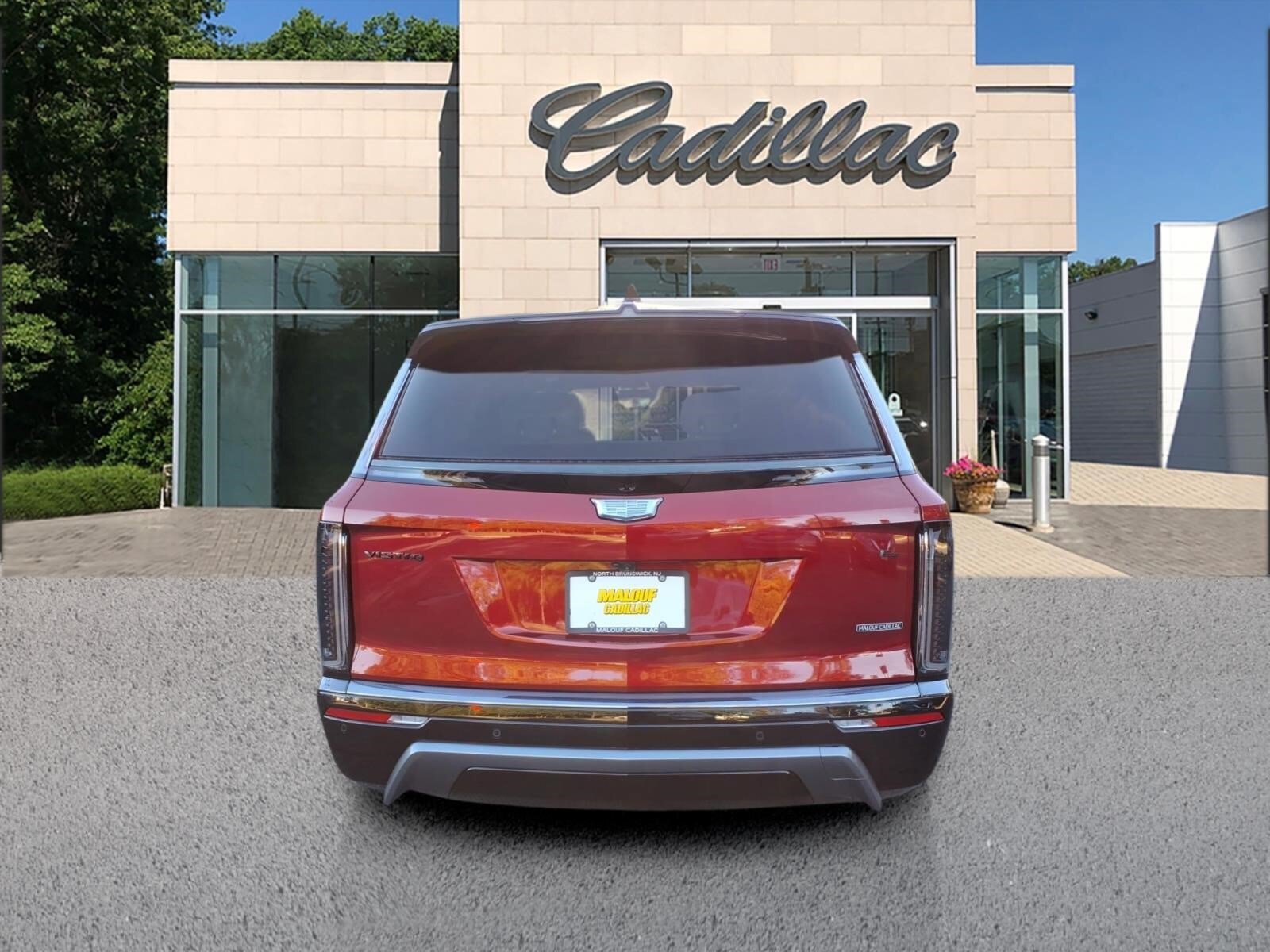 New 2027 Cadillac Vistiq Sport w/ LPO, Floor Liner Package AWD/4WD image 4
