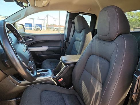 Used 2021 Chevrolet Colorado LT w/ Fleet Safety Package image 8