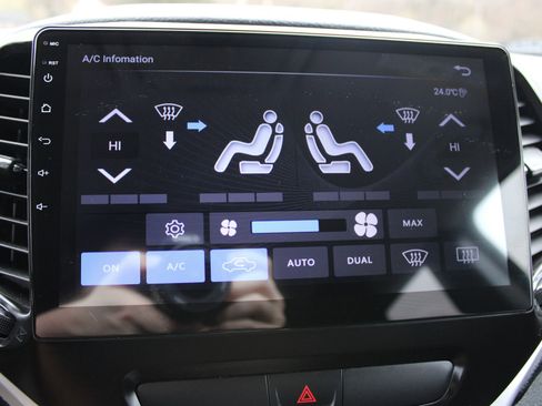 Used 2016 Jeep Cherokee Latitude image 33