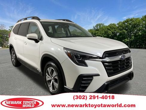 Used 2024 Subaru Ascent Premium w/ Convenience Package AWD/4WD image 1