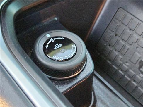 Certified 2025 Ford Expedition Tremor image 16