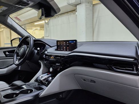 Certified 2024 Acura MDX SH-AWD w/ Technology Package image 24