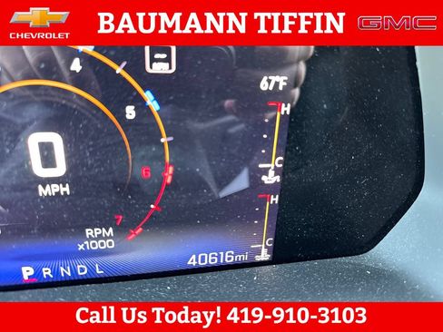 Used 2023 Chevrolet Colorado LT w/ LT Convenience Package II RWD image 11