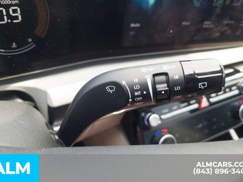 Used 2025 Hyundai Tucson SEL FWD image 15