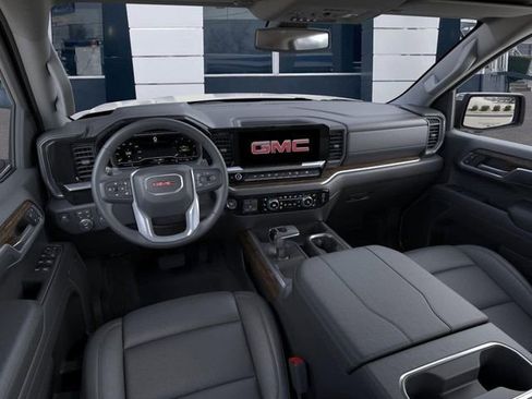 New 2026 GMC Sierra 1500 SLT image 15