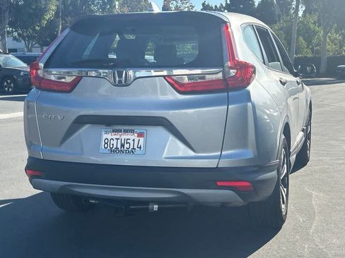 Used 2018 Honda CR-V LX image 2