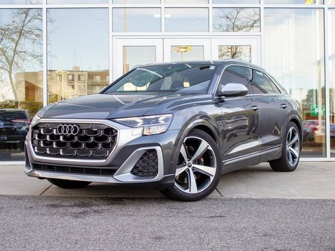 Used 2024 Audi SQ8 Prestige image 1