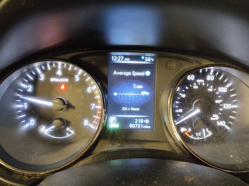 Used 2017 Nissan Rogue SV image 23