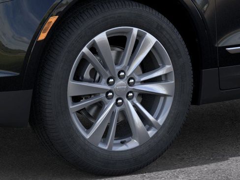 New 2025 Cadillac XT5 Premium Luxury w/ LPO, Floor Liner Package image 9