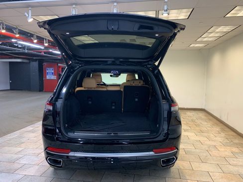 Used 2023 Jeep Grand Cherokee Summit AWD/4WD image 59