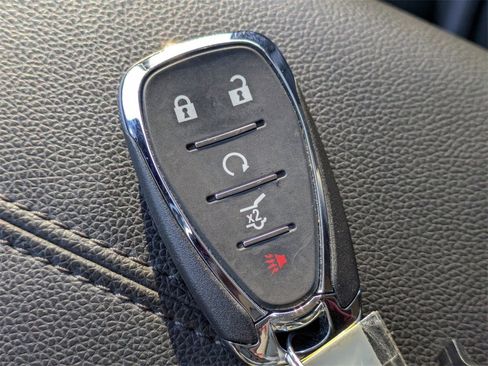 Used 2024 Chevrolet Equinox Premier image 34