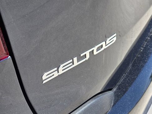 New 2026 Kia Seltos S FWD image 7