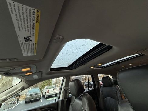 Used 2016 Buick Enclave Leather image 16