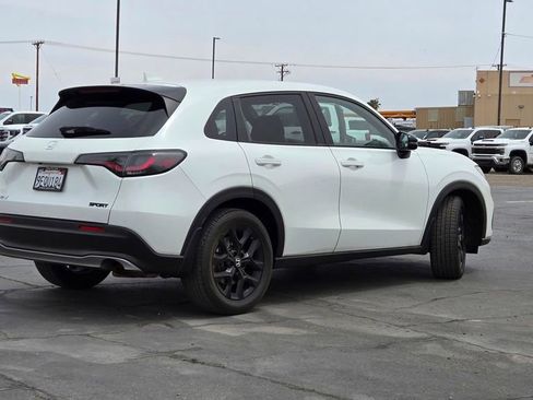 Used 2023 Honda HR-V Sport image 4