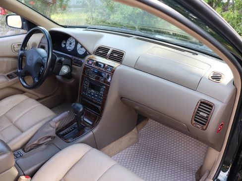Used 1997 Nissan Maxima GXE FWD image 16