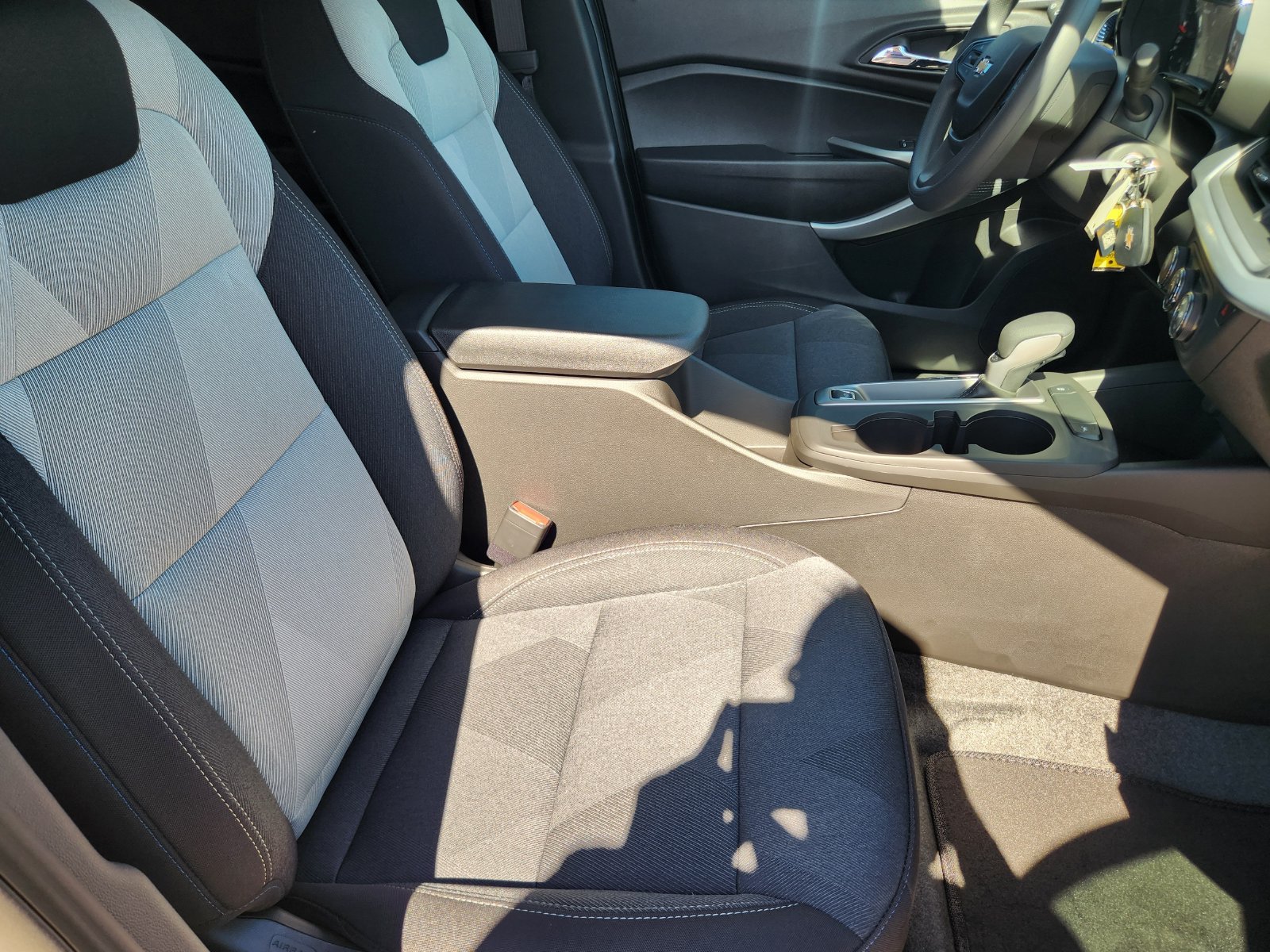 New 2026 Chevrolet Trax LS w/ LS Convenience Package FWD image 14